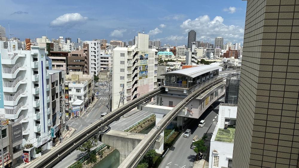 Toyoko Inn Okinawa Naha Kokusai-Dori Miebashi-Eki Exteriör bild