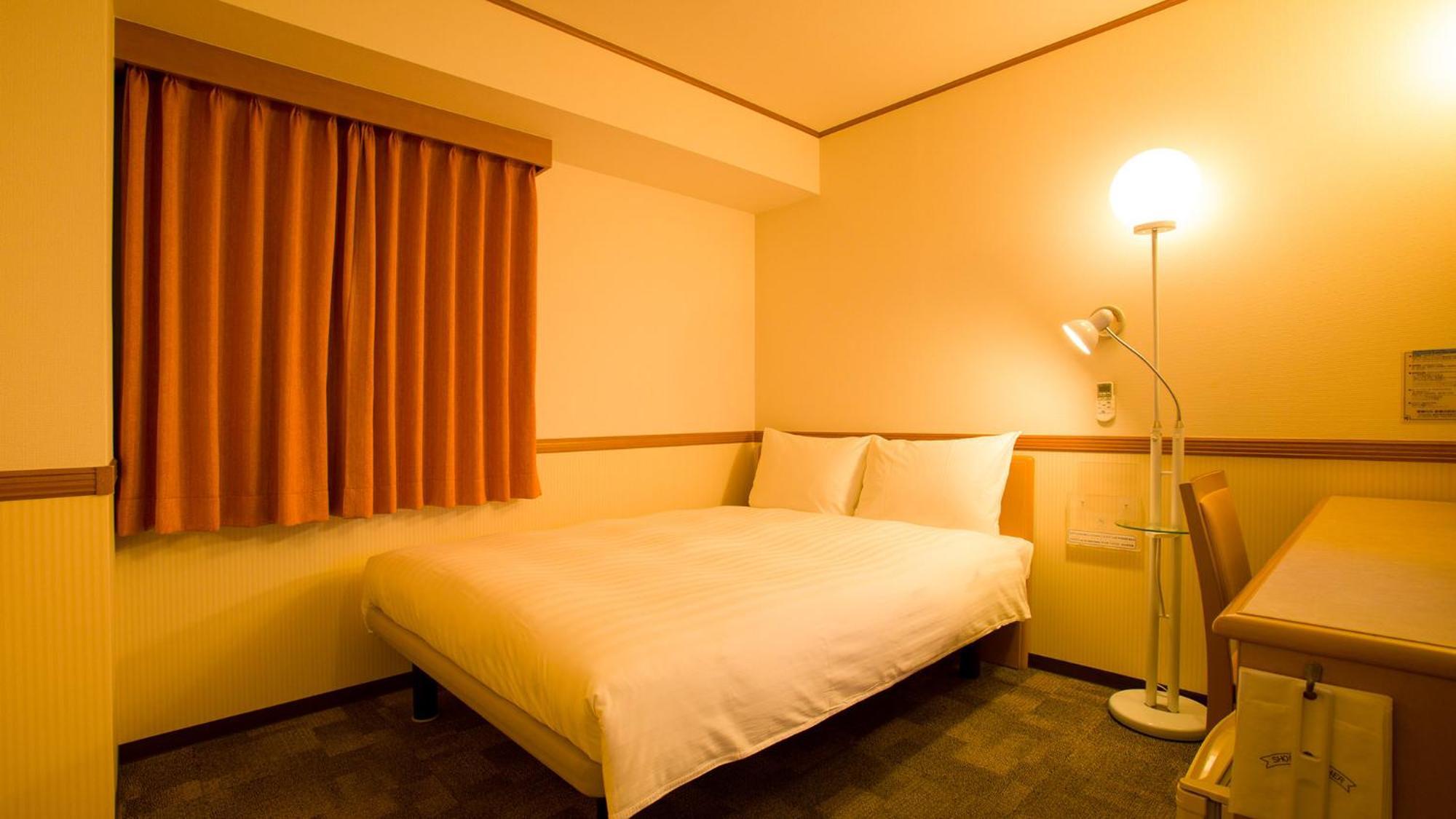Toyoko Inn Okinawa Naha Kokusai-Dori Miebashi-Eki Rum bild