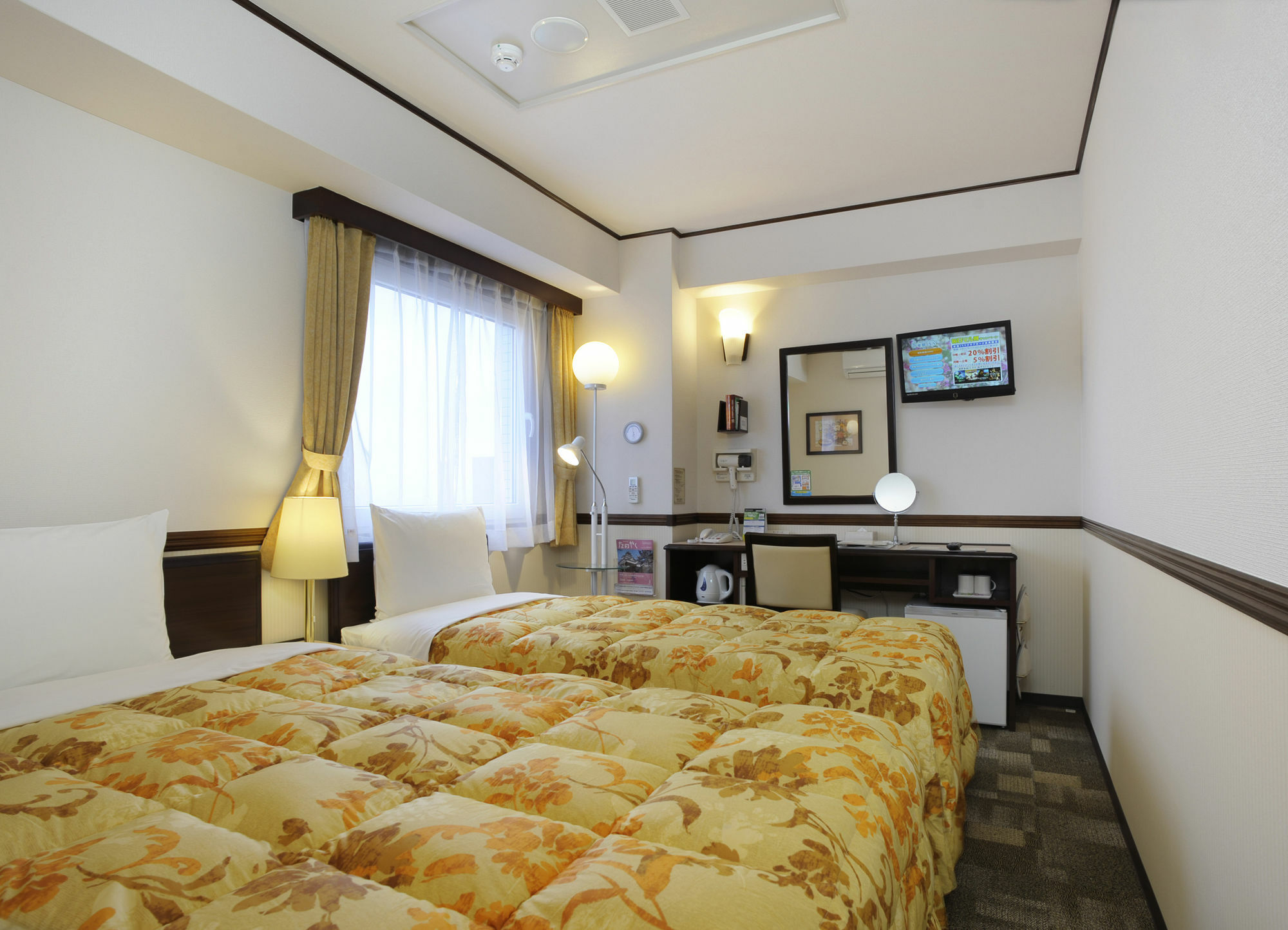 Toyoko Inn Okinawa Naha Kokusai-Dori Miebashi-Eki Exteriör bild